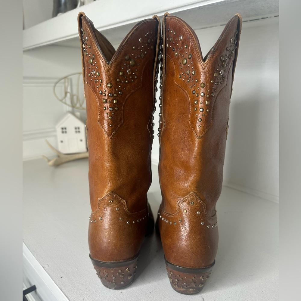 Ariat Women’s 9B Studded Western Cowboy Boots Brown Leather Distressed - Picture 5 of 9